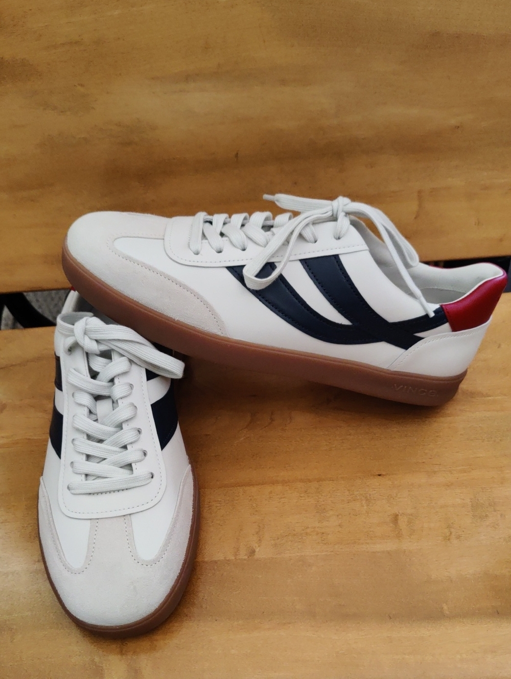 Rare Limited Edition Vince Oasis Delta 360 Sneakers Size 10.5 NWOT